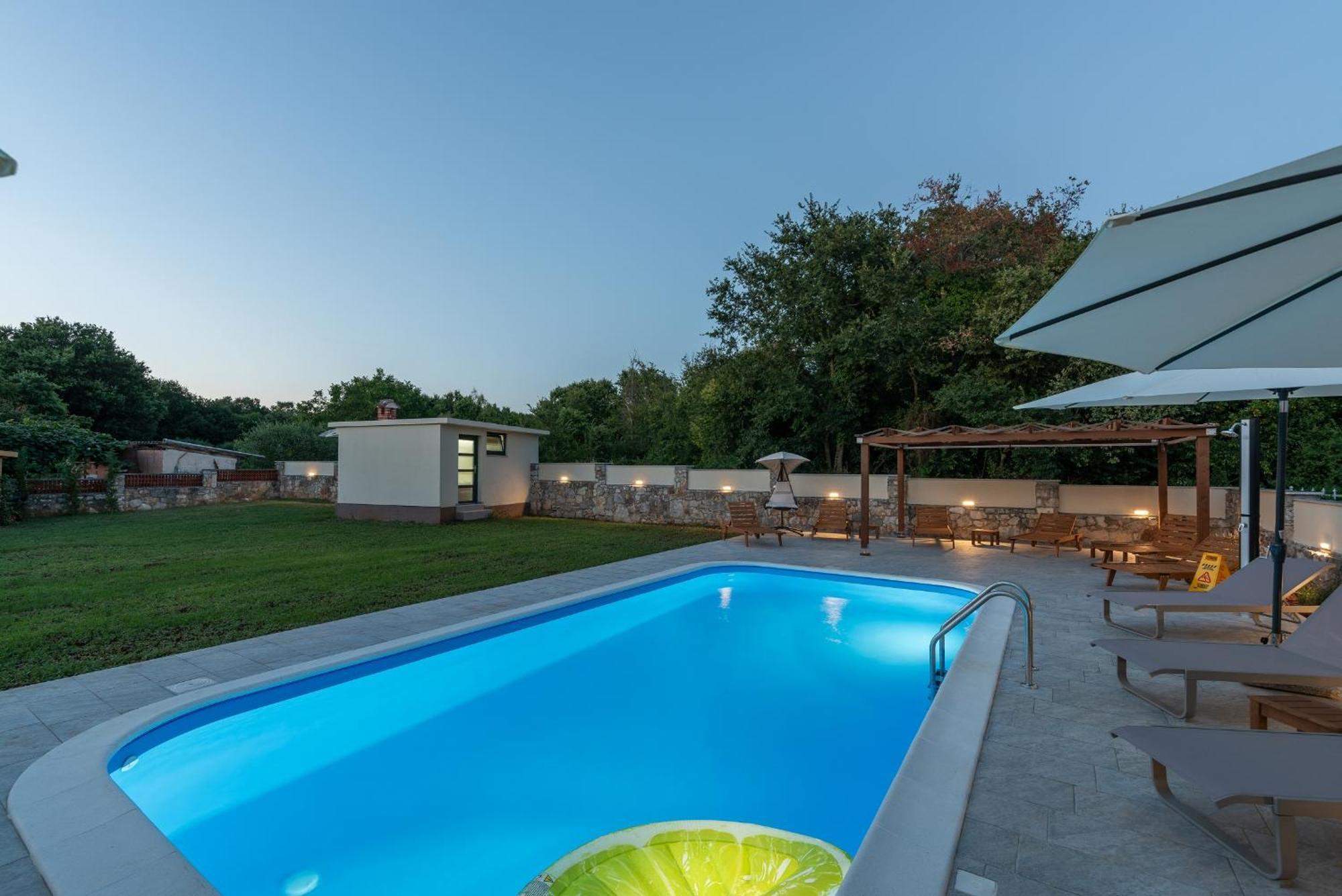 App Sandro With Common Pool Porec Exterior photo