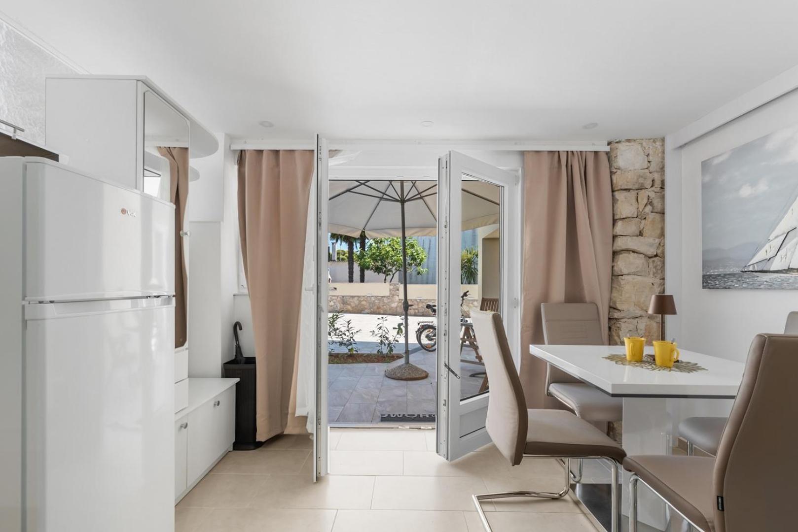 App Sandro With Common Pool Porec Room photo