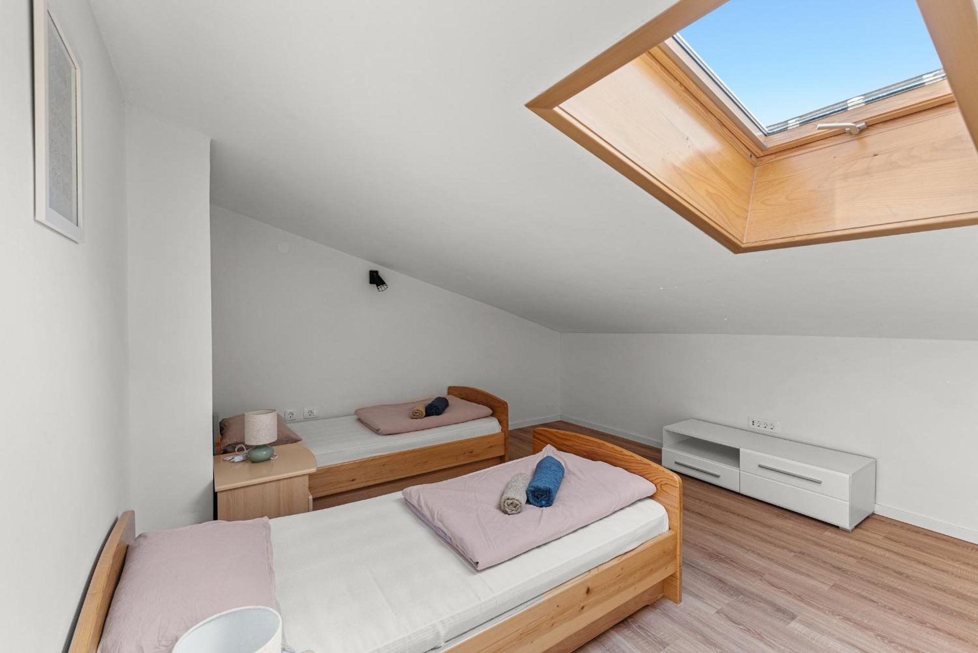 App Sandro With Common Pool Porec Room photo